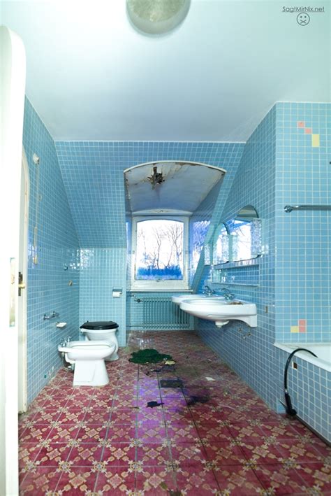 Renovieren ein Badezimmer der 1950er Jahre